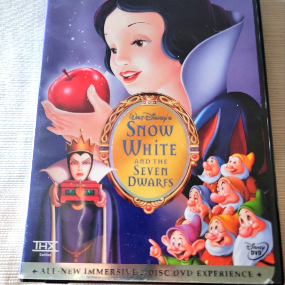 Snow White & Seven Dwarfs Dusney DVD
